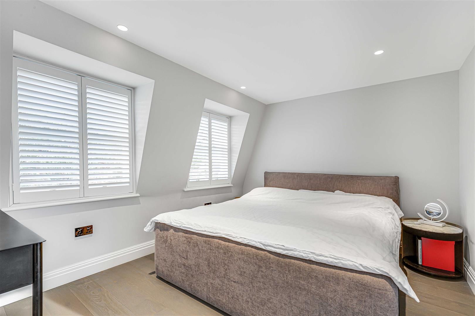 Princes Road, Wimbledon Andrew Scott Robertson